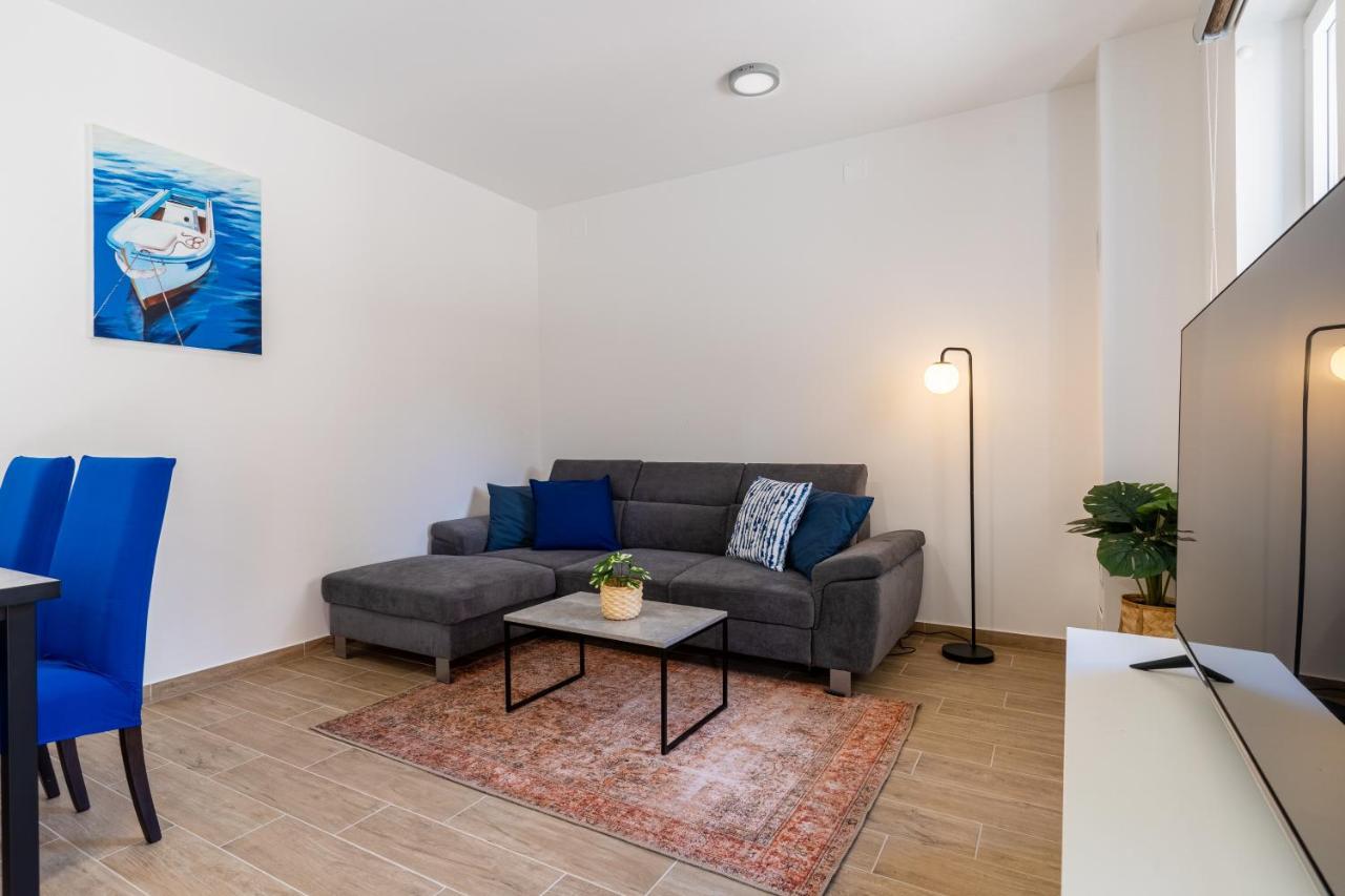Apartment Blue Monstera Црес Экстерьер фото
